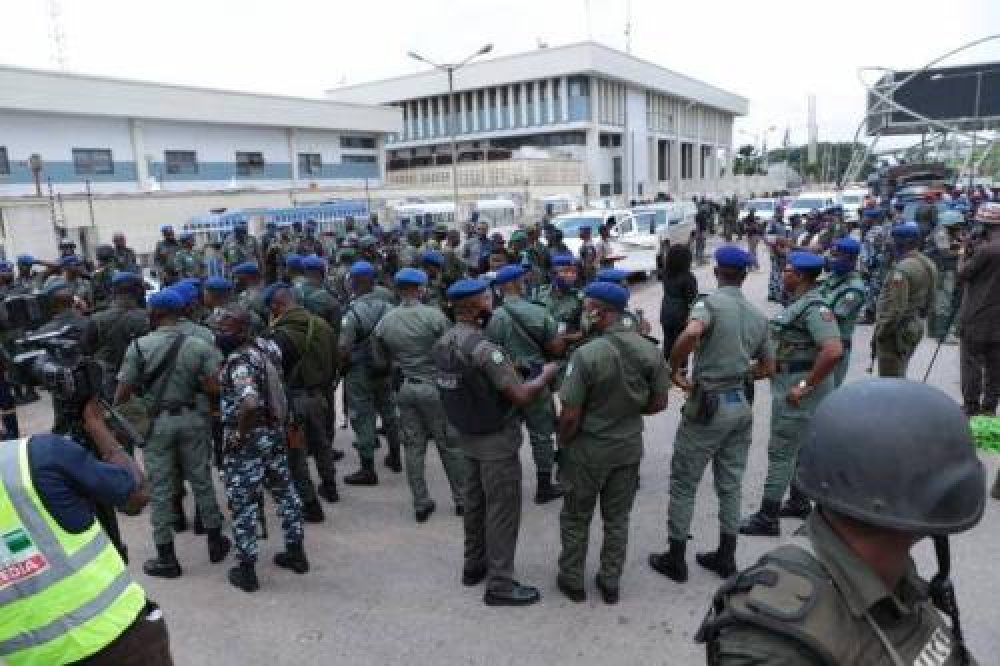 Policemen Deployed For Edo Election 'Grumble' Over Unpaid Al