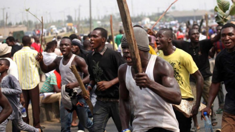 One Killed As Mile 12, Owode- Elede Miscreants Clash