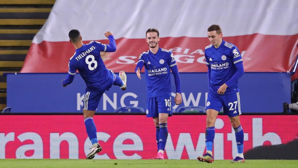 EPL: Leicester Defeat Chelsea, Top Table