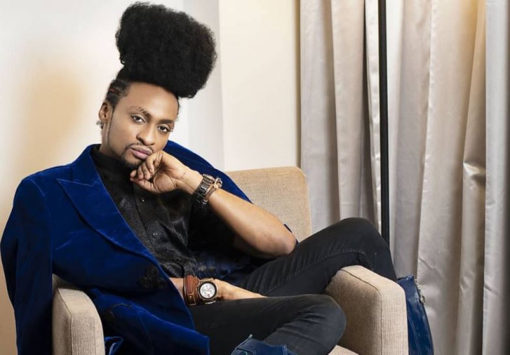 Day Mother Caught Me Pants Down With A Lady - Denrele